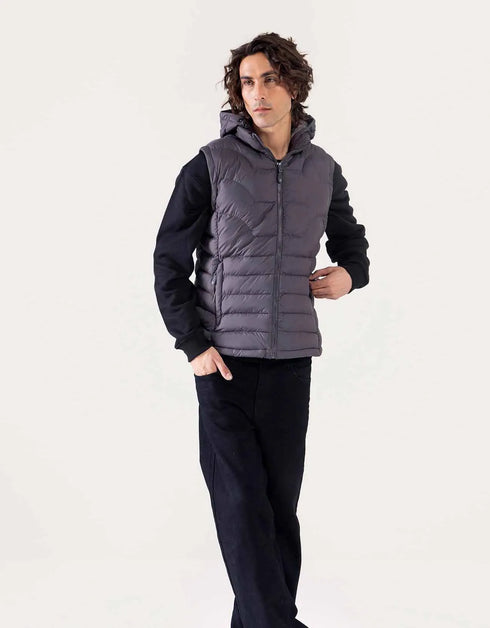 HOODED PUFFER VEST